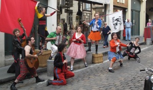 Troupe on Rue Mouffetart… Even more fun after some wine